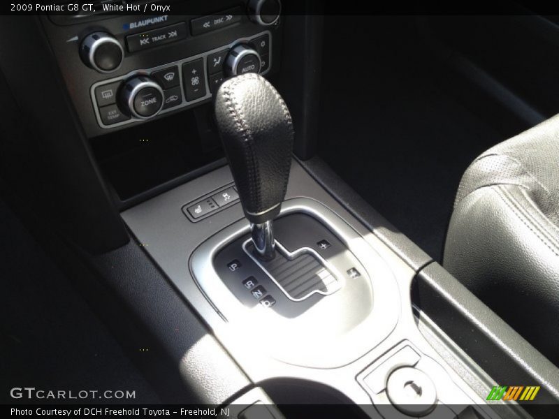 White Hot / Onyx 2009 Pontiac G8 GT