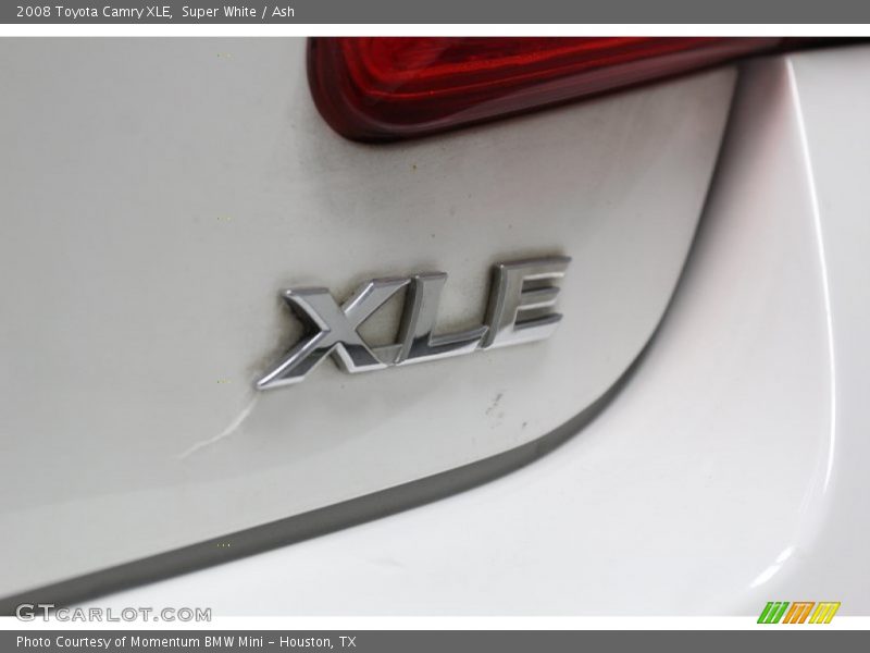 Super White / Ash 2008 Toyota Camry XLE