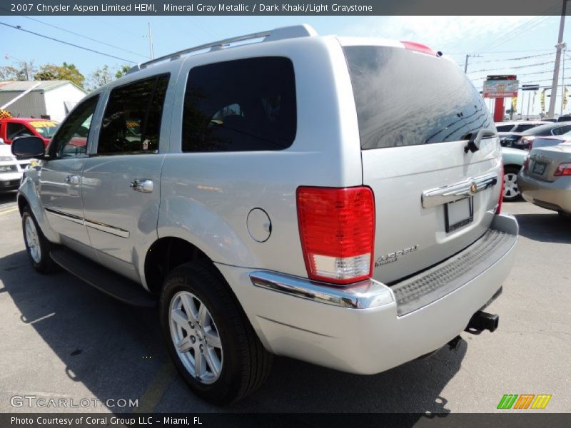 Mineral Gray Metallic / Dark Khaki/Light Graystone 2007 Chrysler Aspen Limited HEMI