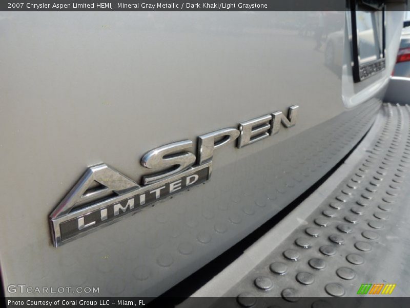 Mineral Gray Metallic / Dark Khaki/Light Graystone 2007 Chrysler Aspen Limited HEMI