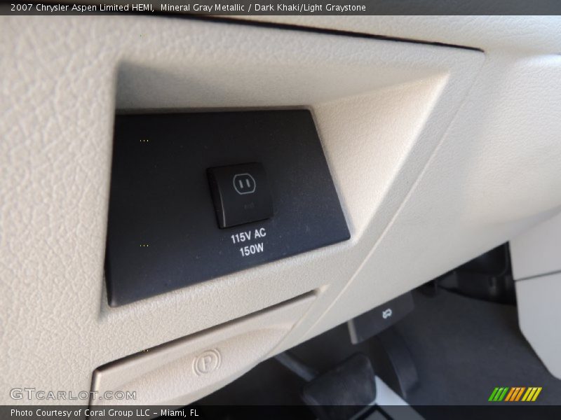 Mineral Gray Metallic / Dark Khaki/Light Graystone 2007 Chrysler Aspen Limited HEMI