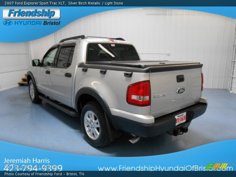 Silver Birch Metallic / Light Stone 2007 Ford Explorer Sport Trac XLT