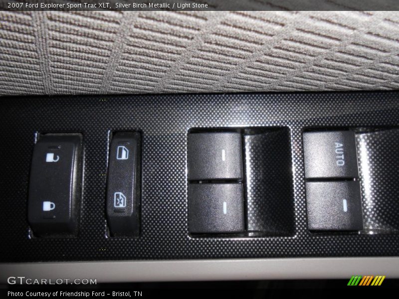 Silver Birch Metallic / Light Stone 2007 Ford Explorer Sport Trac XLT