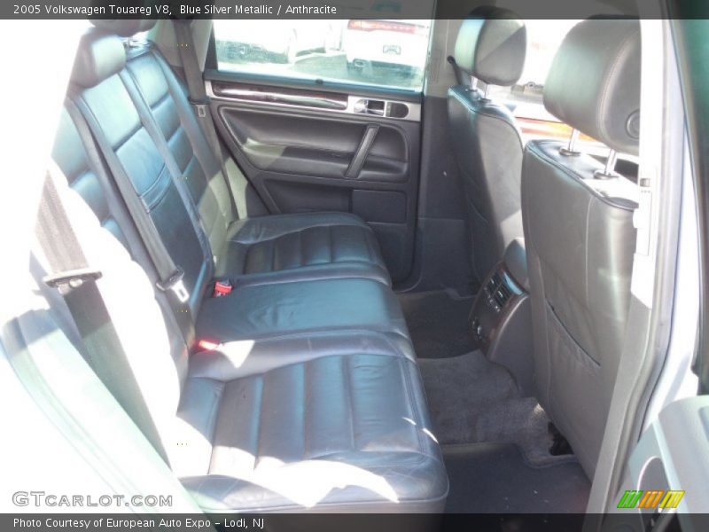 Blue Silver Metallic / Anthracite 2005 Volkswagen Touareg V8