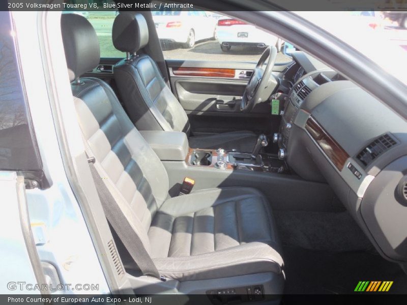 Blue Silver Metallic / Anthracite 2005 Volkswagen Touareg V8