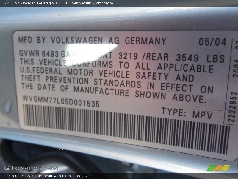 Blue Silver Metallic / Anthracite 2005 Volkswagen Touareg V8