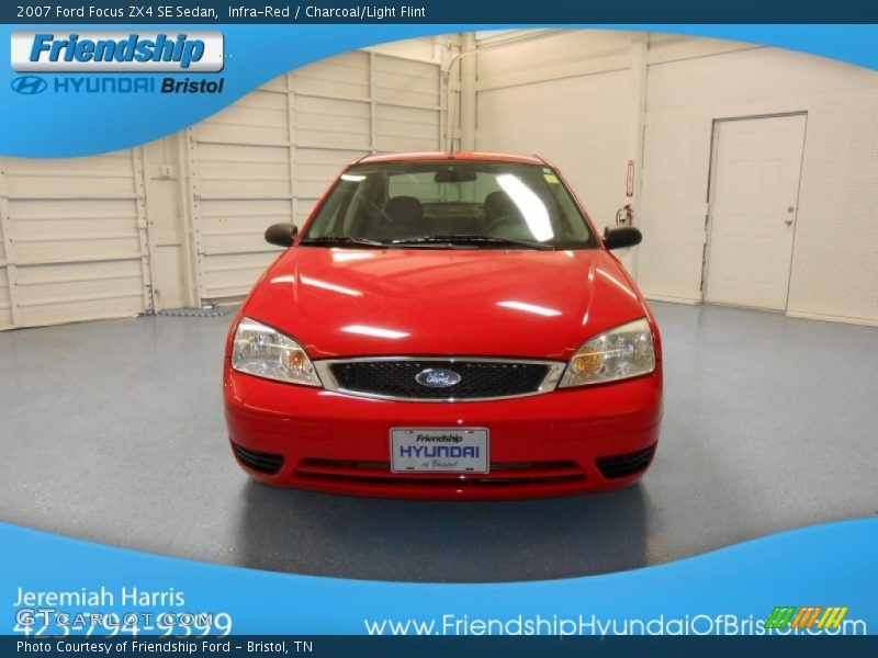 Infra-Red / Charcoal/Light Flint 2007 Ford Focus ZX4 SE Sedan