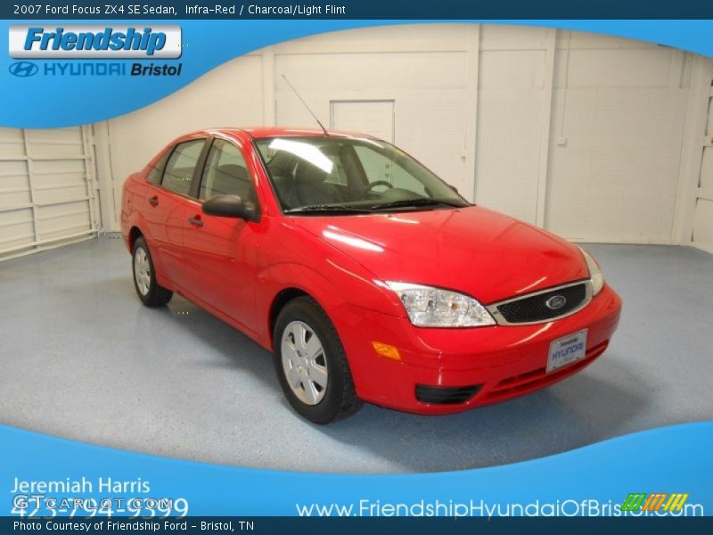 Infra-Red / Charcoal/Light Flint 2007 Ford Focus ZX4 SE Sedan