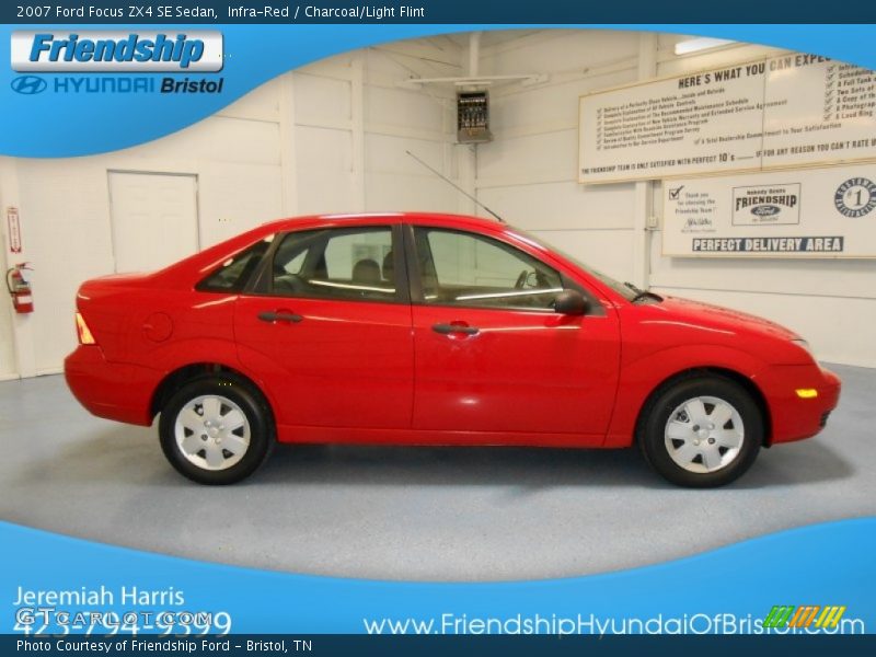Infra-Red / Charcoal/Light Flint 2007 Ford Focus ZX4 SE Sedan