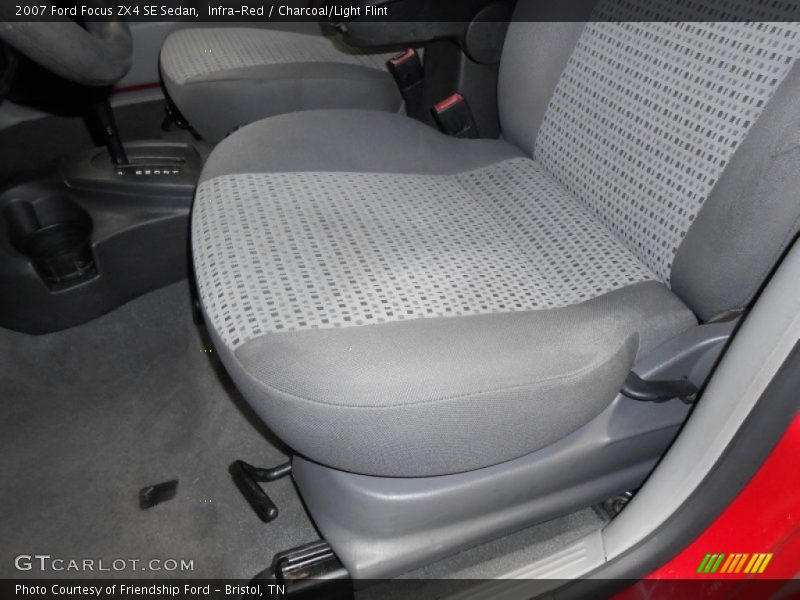 Infra-Red / Charcoal/Light Flint 2007 Ford Focus ZX4 SE Sedan