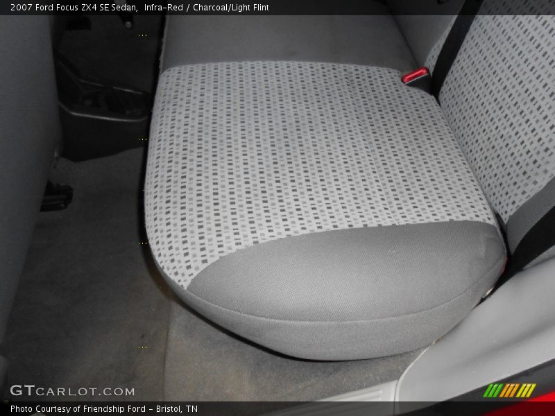 Infra-Red / Charcoal/Light Flint 2007 Ford Focus ZX4 SE Sedan