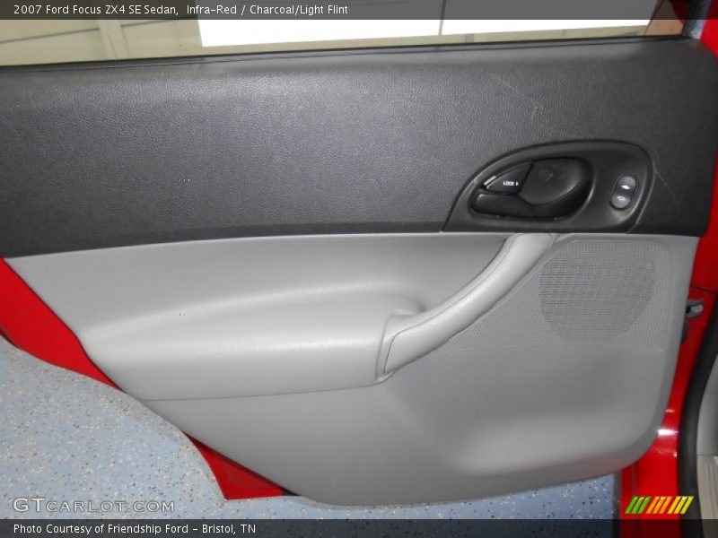 Infra-Red / Charcoal/Light Flint 2007 Ford Focus ZX4 SE Sedan