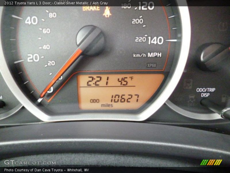 Classic Silver Metallic / Ash Gray 2012 Toyota Yaris L 3 Door