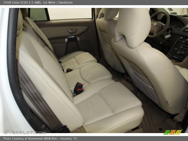 Ice White / Sandstone 2008 Volvo XC90 3.2 AWD