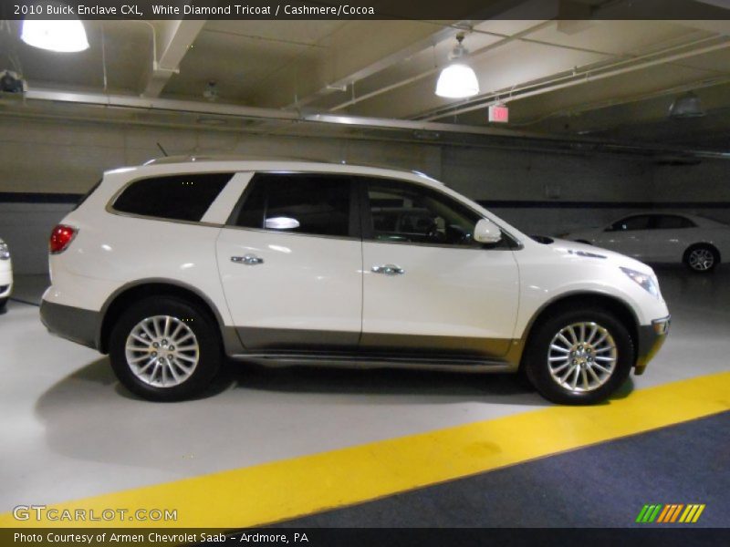 White Diamond Tricoat / Cashmere/Cocoa 2010 Buick Enclave CXL