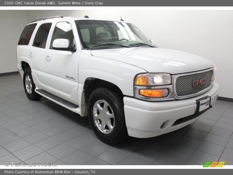 Summit White / Stone Gray 2005 GMC Yukon Denali AWD