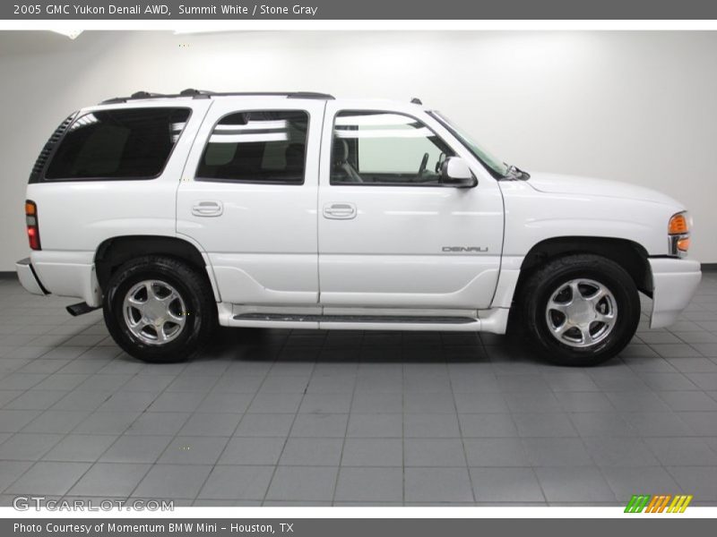 Summit White / Stone Gray 2005 GMC Yukon Denali AWD