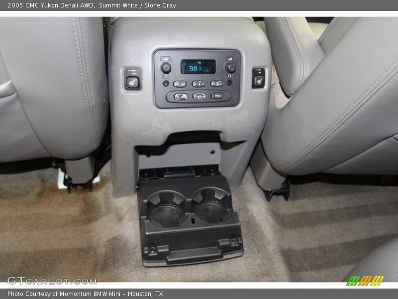 Summit White / Stone Gray 2005 GMC Yukon Denali AWD