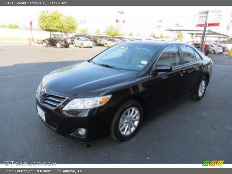 Black / Ash 2011 Toyota Camry XLE