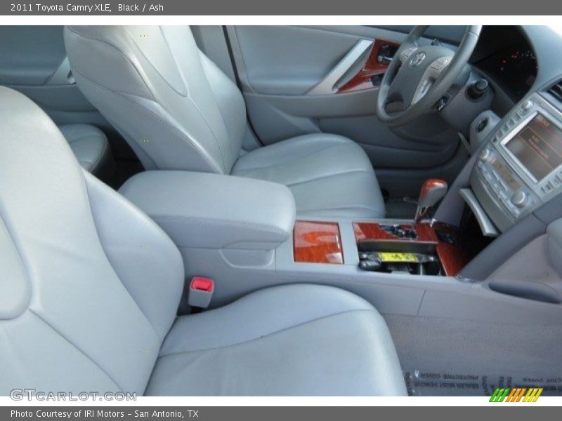 Black / Ash 2011 Toyota Camry XLE