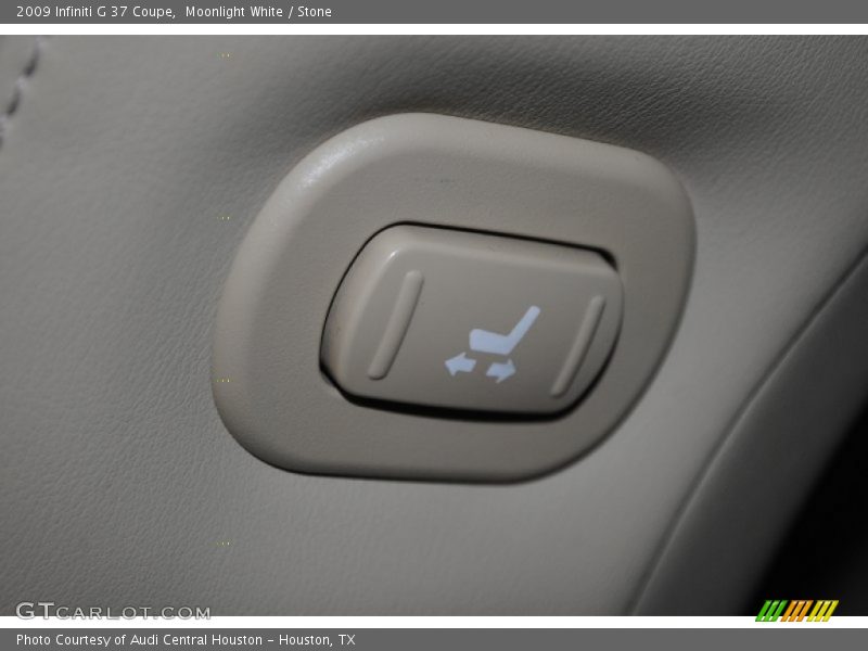Moonlight White / Stone 2009 Infiniti G 37 Coupe