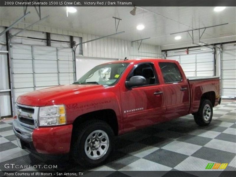 Victory Red / Dark Titanium 2009 Chevrolet Silverado 1500 LS Crew Cab