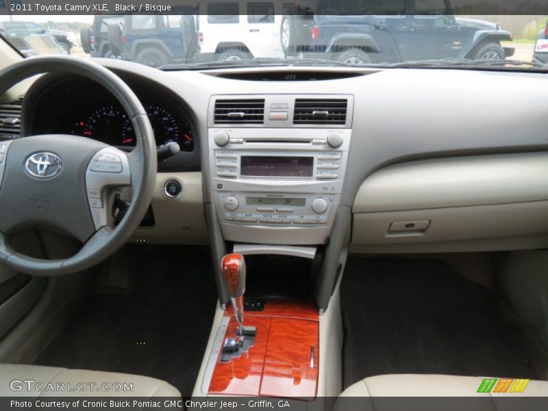 Black / Bisque 2011 Toyota Camry XLE