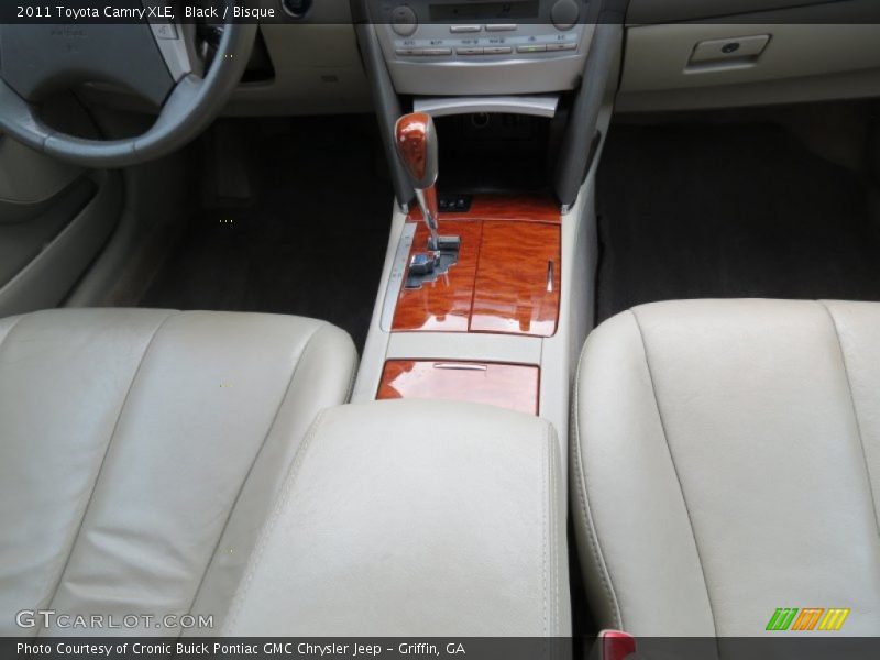 Black / Bisque 2011 Toyota Camry XLE