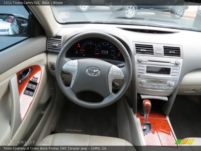 Black / Bisque 2011 Toyota Camry XLE