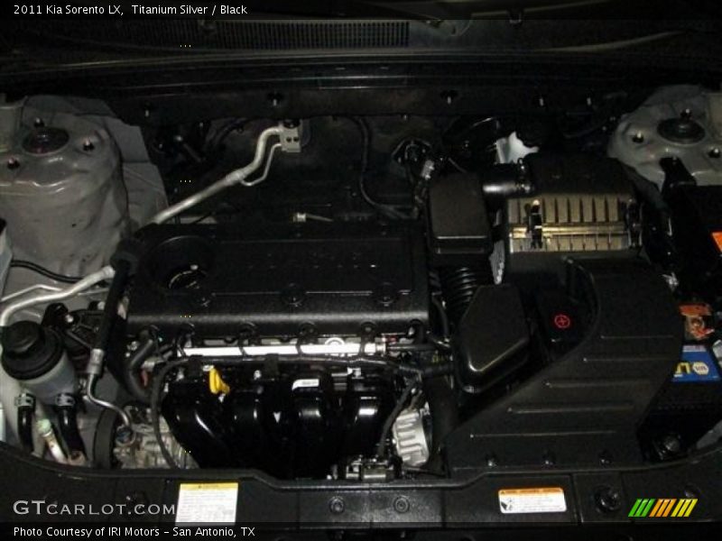Titanium Silver / Black 2011 Kia Sorento LX