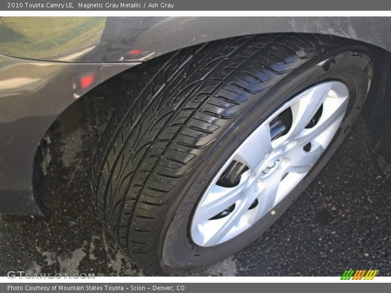 Magnetic Gray Metallic / Ash Gray 2010 Toyota Camry LE