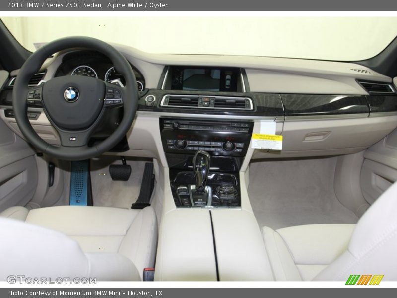 Dashboard of 2013 7 Series 750Li Sedan