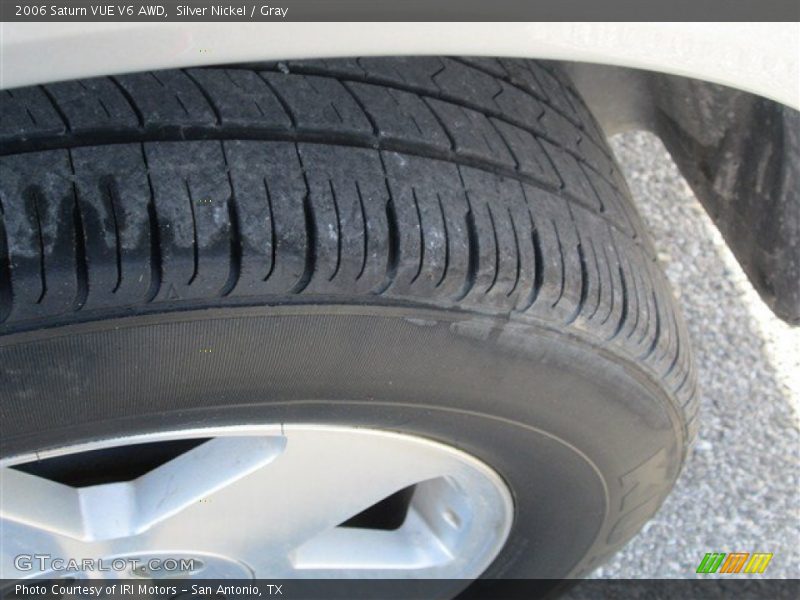 Silver Nickel / Gray 2006 Saturn VUE V6 AWD