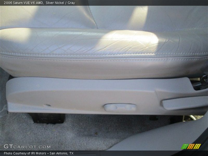 Silver Nickel / Gray 2006 Saturn VUE V6 AWD