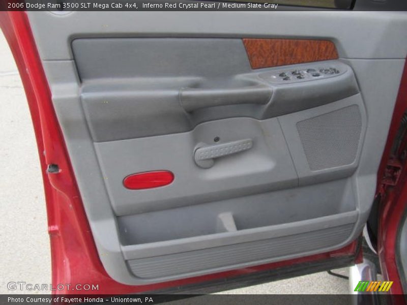 Door Panel of 2006 Ram 3500 SLT Mega Cab 4x4