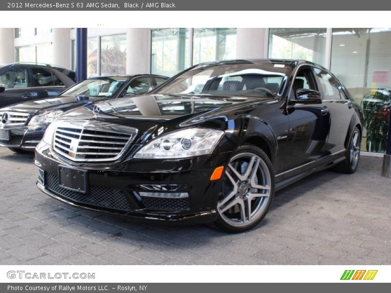 Front 3/4 View of 2012 S 63 AMG Sedan