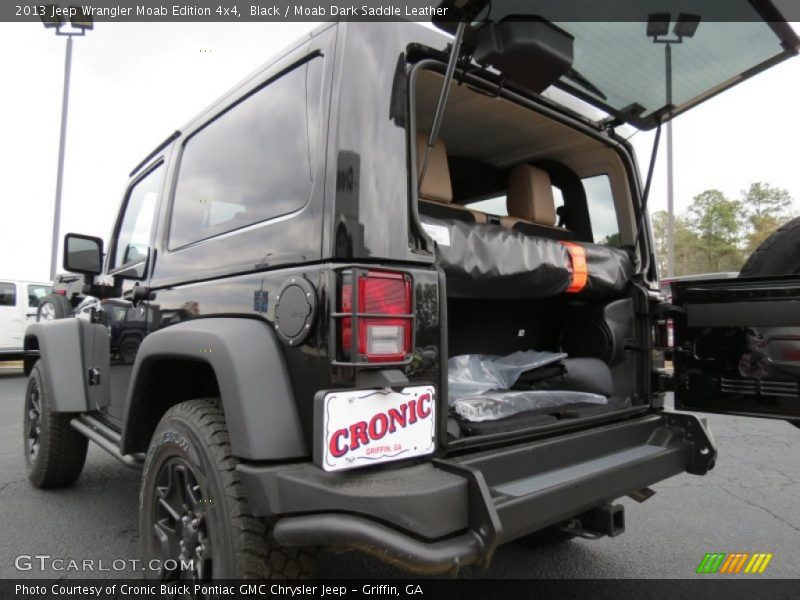 Black / Moab Dark Saddle Leather 2013 Jeep Wrangler Moab Edition 4x4