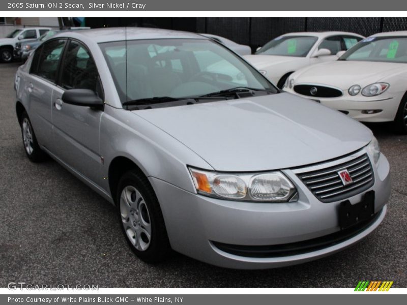 Front 3/4 View of 2005 ION 2 Sedan