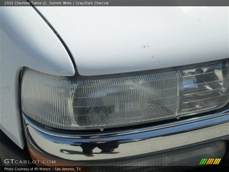 Summit White / Gray/Dark Charcoal 2003 Chevrolet Tahoe LS