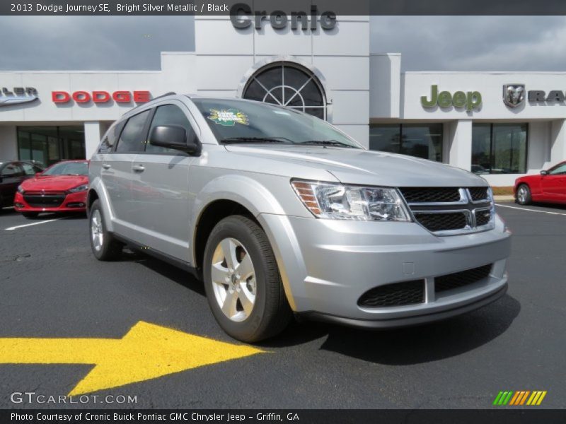 Bright Silver Metallic / Black 2013 Dodge Journey SE