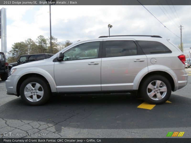 Bright Silver Metallic / Black 2013 Dodge Journey SE