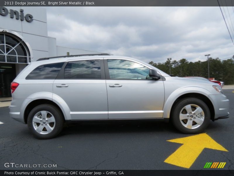 Bright Silver Metallic / Black 2013 Dodge Journey SE