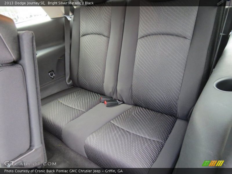 Bright Silver Metallic / Black 2013 Dodge Journey SE