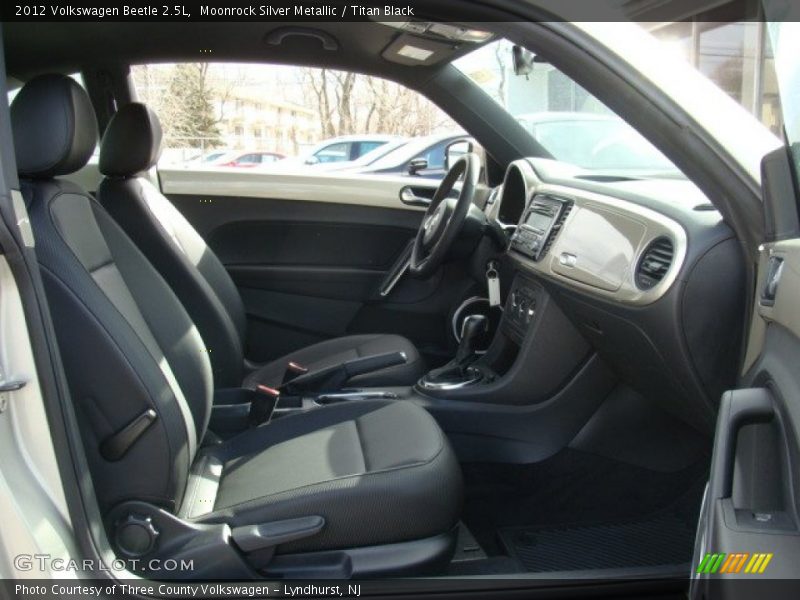 Moonrock Silver Metallic / Titan Black 2012 Volkswagen Beetle 2.5L