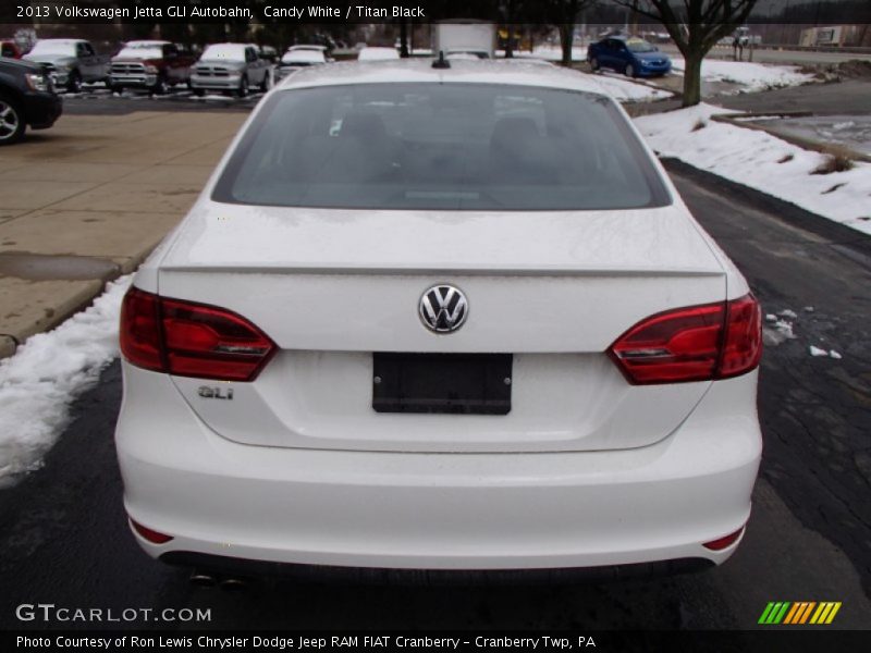 Candy White / Titan Black 2013 Volkswagen Jetta GLI Autobahn