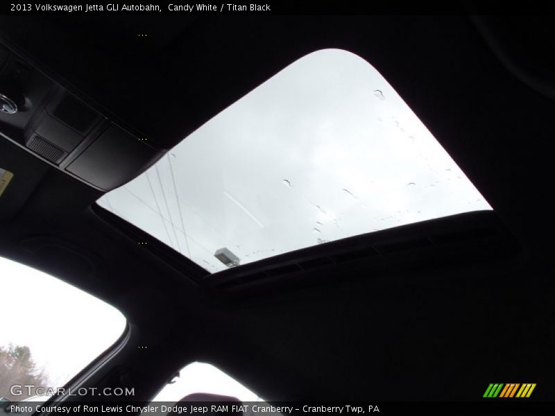 Candy White / Titan Black 2013 Volkswagen Jetta GLI Autobahn