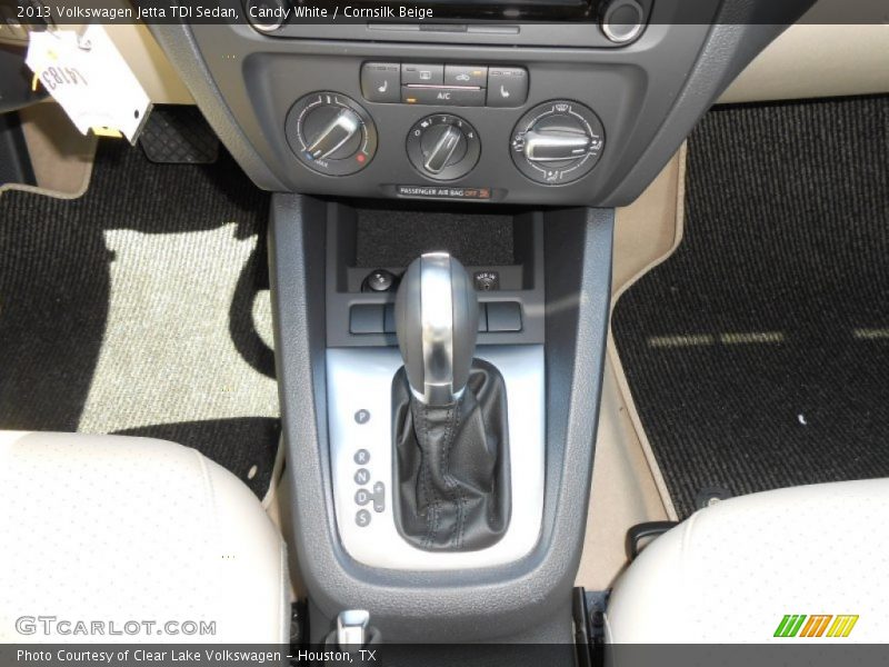 Candy White / Cornsilk Beige 2013 Volkswagen Jetta TDI Sedan