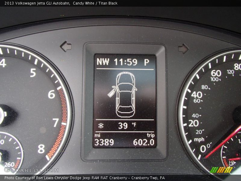 Candy White / Titan Black 2013 Volkswagen Jetta GLI Autobahn