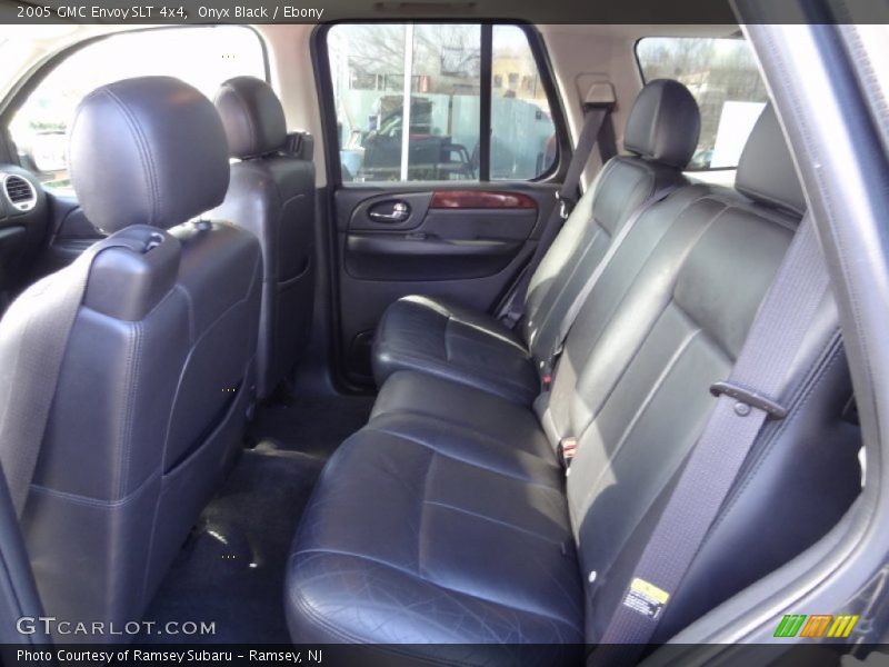 Onyx Black / Ebony 2005 GMC Envoy SLT 4x4