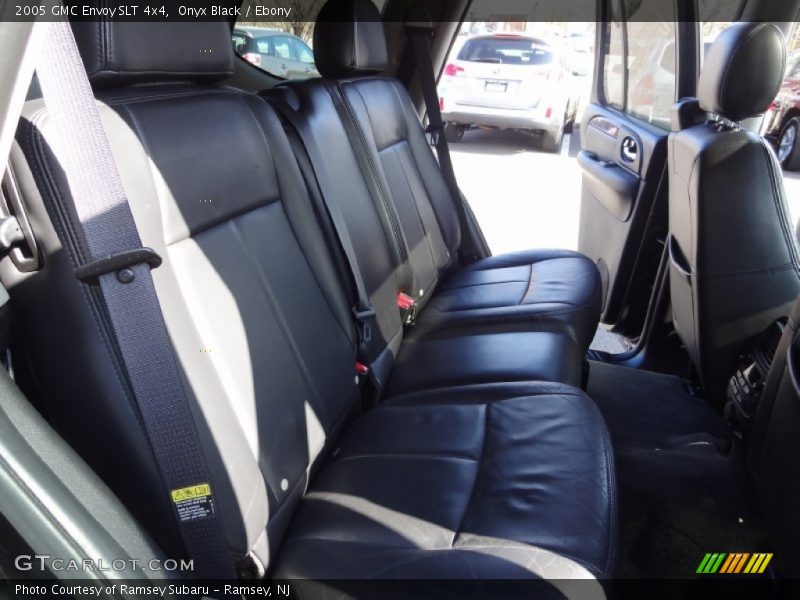 Onyx Black / Ebony 2005 GMC Envoy SLT 4x4